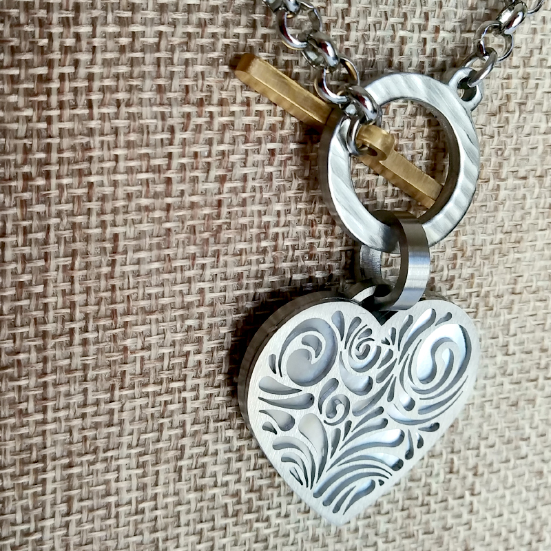 Cadena con corazón